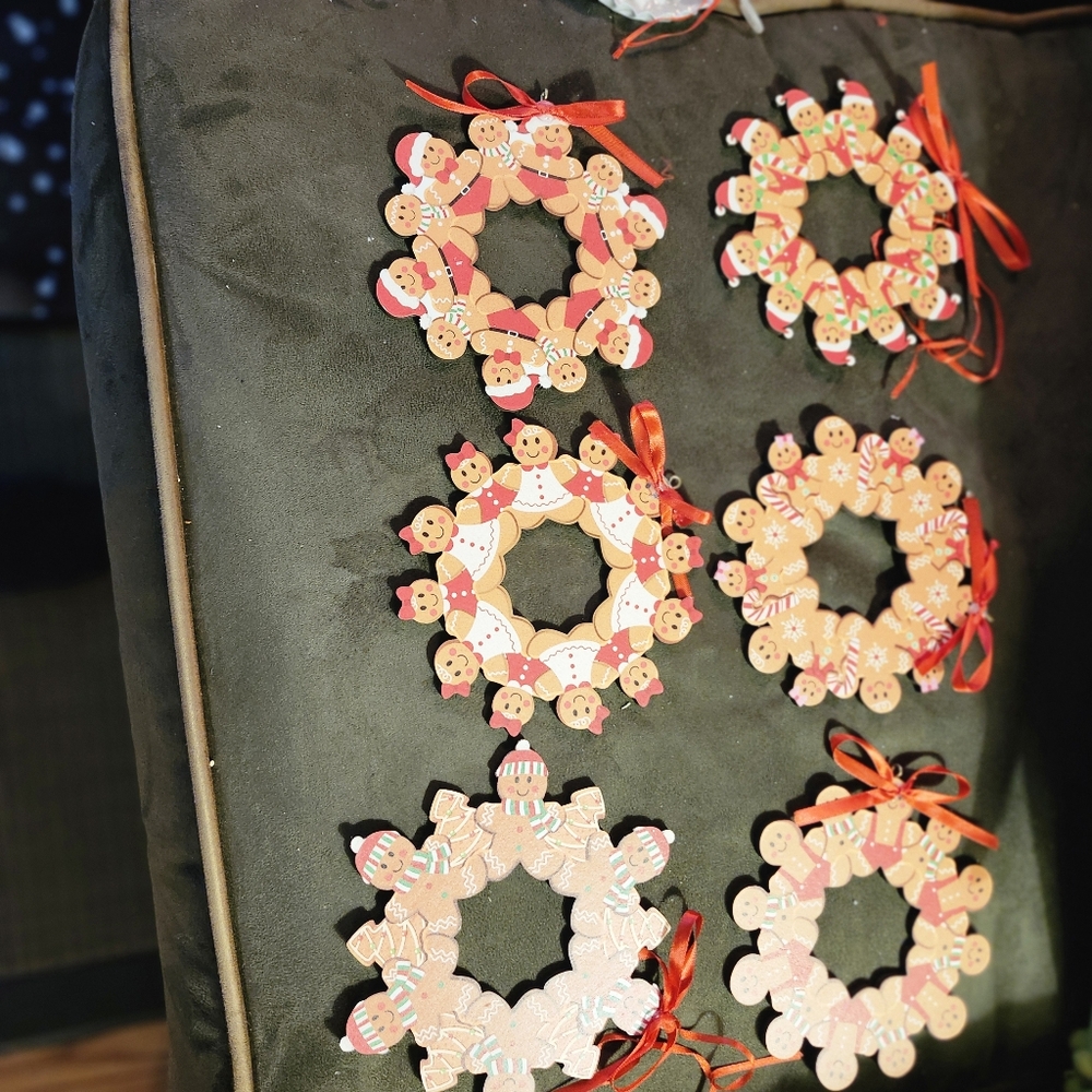 Festive Gingerbread Wreath Ornaments